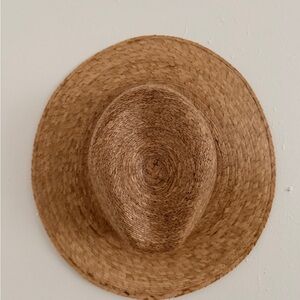 Lack Of Color Natural Palm Leaf Hat (Like New)